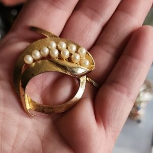 Goldtone and Pearl Women's Brooch